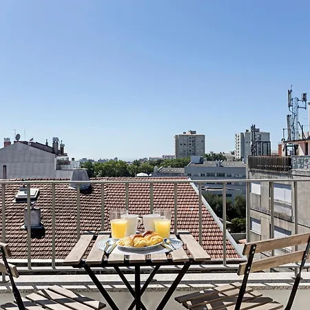 Urban House By Lovelystay Apartman
