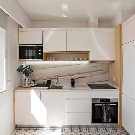 Urban House By Lovelystay Porto