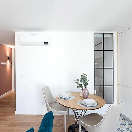 Apartman Urban House By Lovelystay