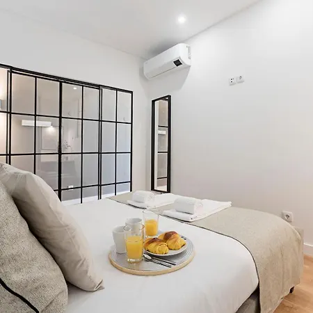 Urban House By Lovelystay Apartman Porto
