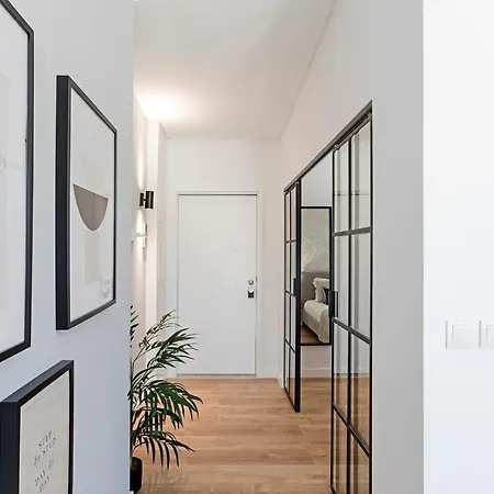Urban House By Lovelystay Apartman Porto