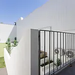 Urban House By Lovelystay Lägenhet *