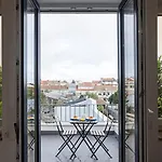 Lägenhet Urban House By Lovelystay Oporto