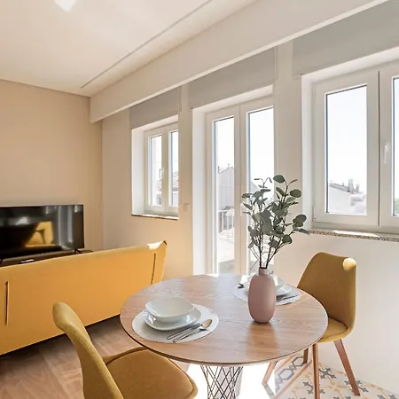 Urban House By Lovelystay Apartmán Porto