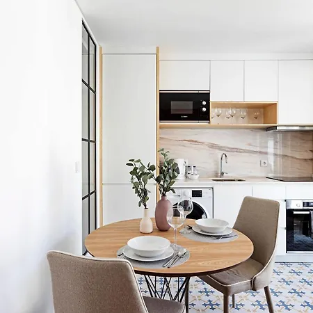 Urban House By Lovelystay Apartmán *