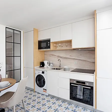 Urban House By Lovelystay Porto