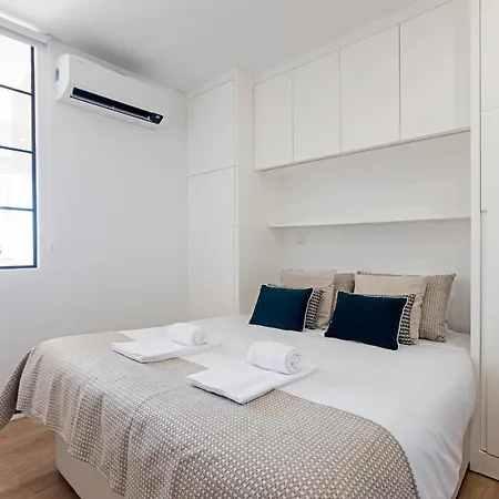 Urban House By Lovelystay Apartment