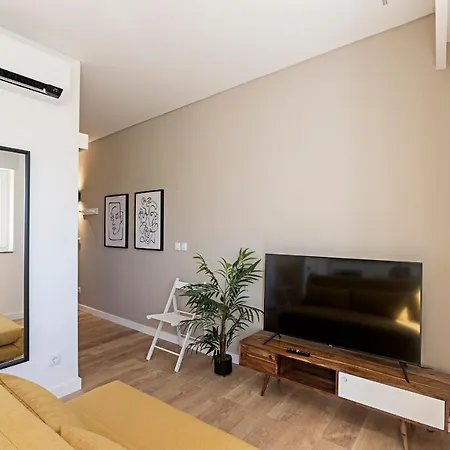 Urban House By Lovelystay Apartmán Porto
