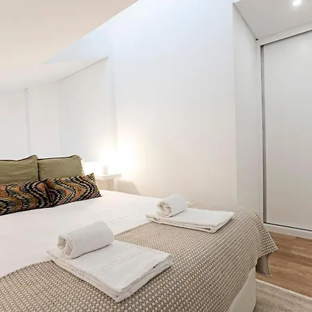 Urban House By Lovelystay Apartmán *