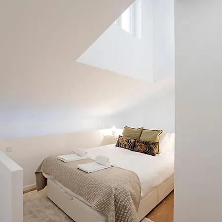 Urban House By Lovelystay Apartmán *