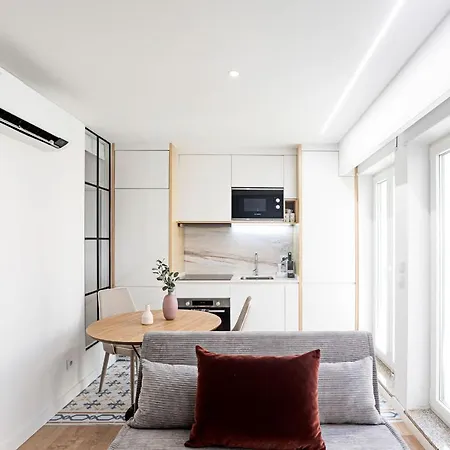 公寓 Urban House By Lovelystay