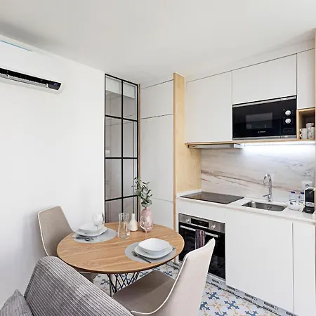 Urban House By Lovelystay