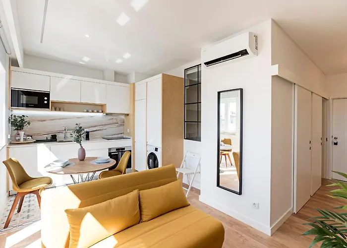 Urban House By Lovelystay Apartmán