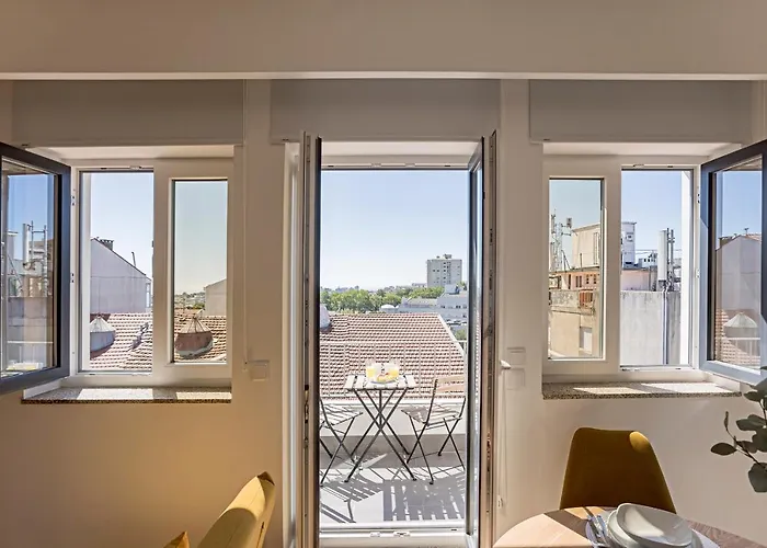 Urban House By Lovelystay Apartman Porto