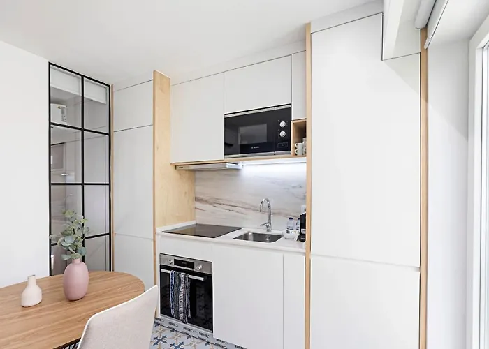 Urban House By Lovelystay Daire Porto