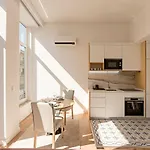 Urban House By Lovelystay Porto