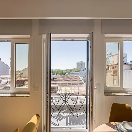 Urban House By Lovelystay Apartment Porto