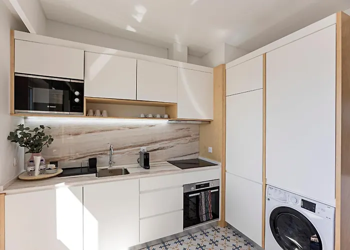 公寓 Urban House By Lovelystay *