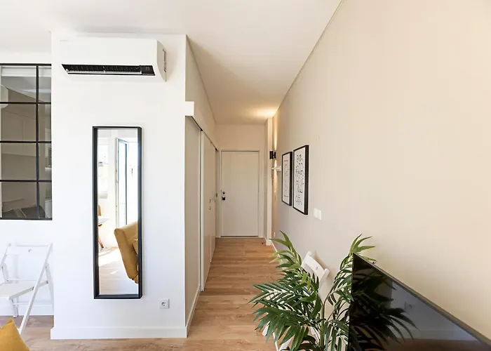 Urban House By Lovelystay Apartment Porto