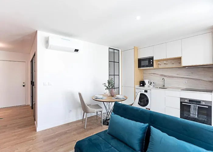 Urban House By Lovelystay Porto