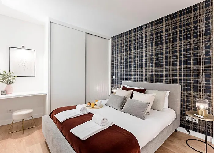 Urban House By Lovelystay Apartment *